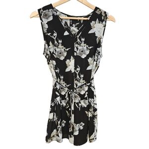 Stork & Babe Floral Black Maternity Top Size Small Tie Waist